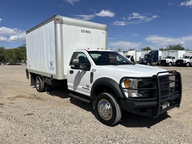 Image of Ford F-550 equipment image 2