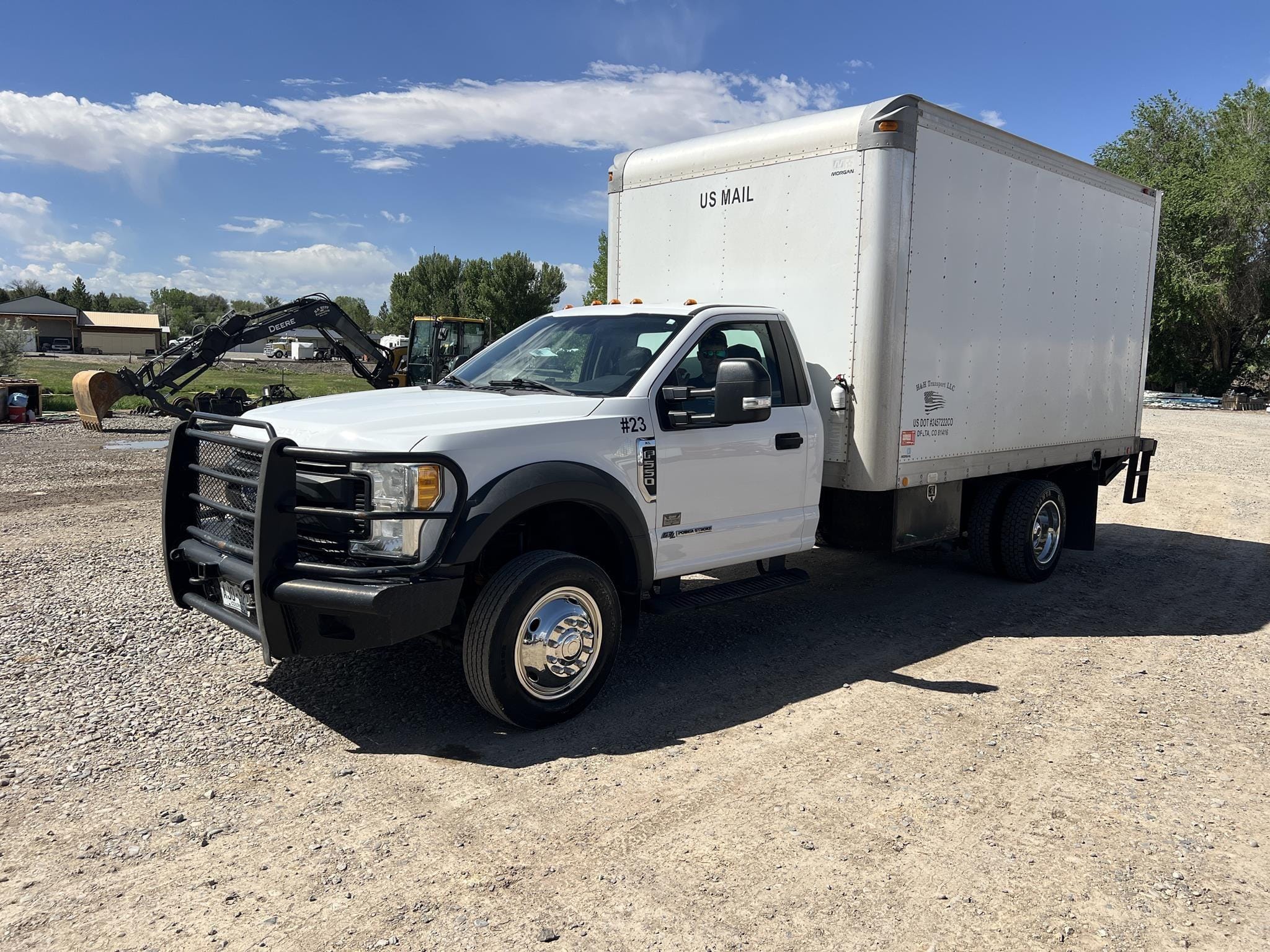 2017 Ford F-550 Equipment Image0
