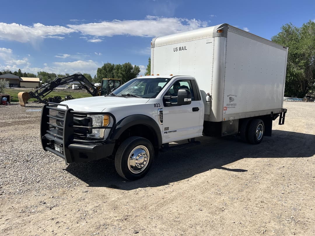 Image of Ford F-550 Primary image