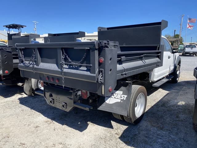 Image of Ford F-550 equipment image 2