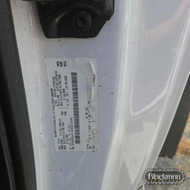 Image of Ford F-550 equipment image 4