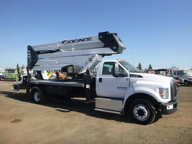 Image of Ford F-650 equipment image 1