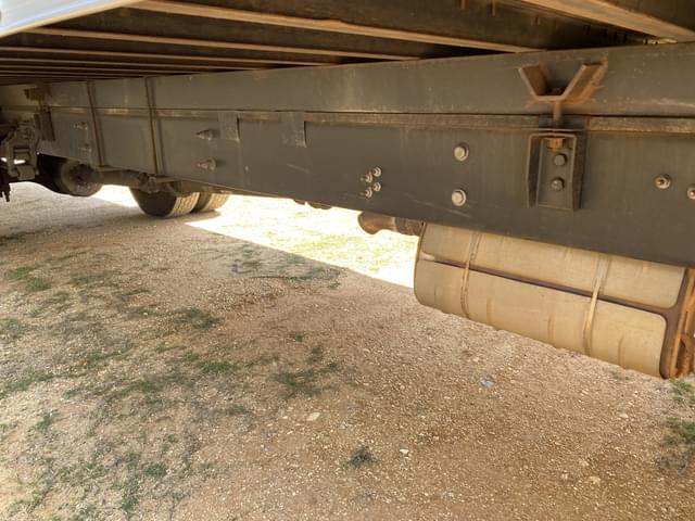 Image of Ford F-650 equipment image 4