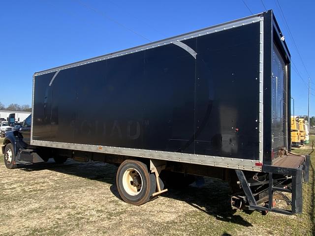 Image of Ford F-650 equipment image 1