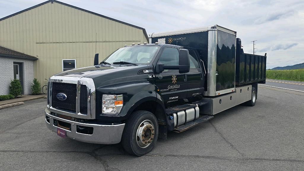 Image of Ford F-650 Primary image