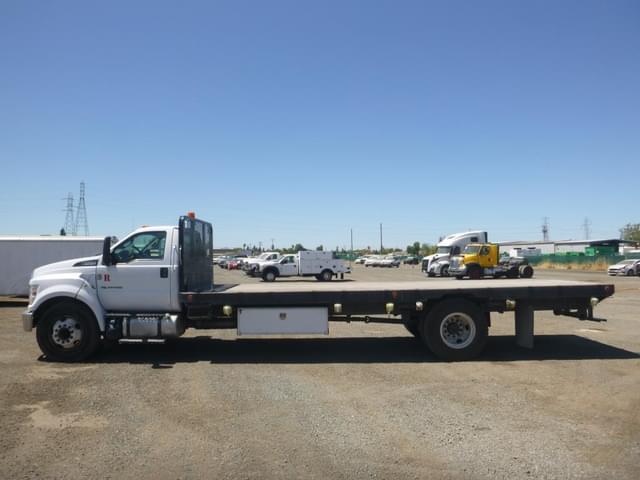 Image of Ford F-650 equipment image 4
