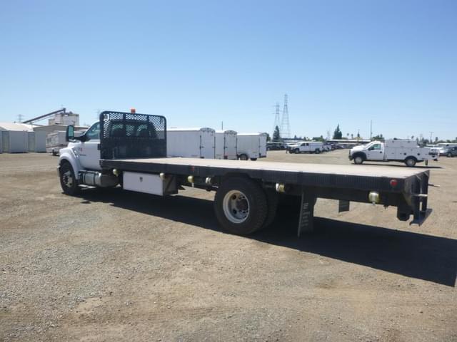 Image of Ford F-650 equipment image 3
