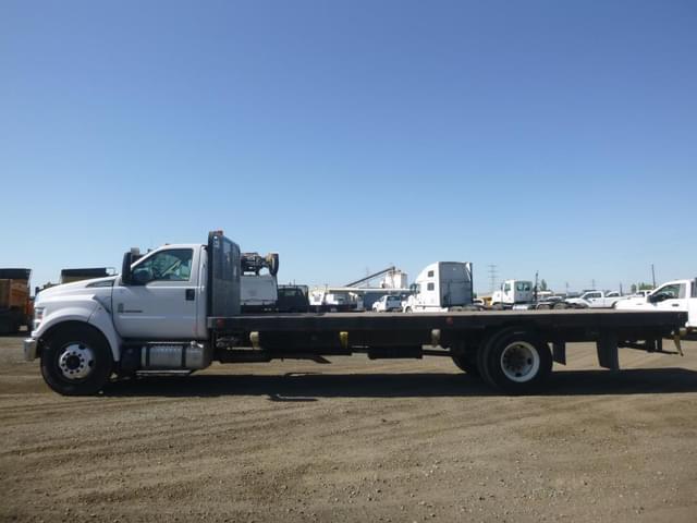 Image of Ford F-650 equipment image 4