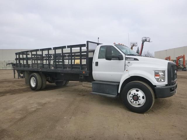 Image of Ford F-750 equipment image 1