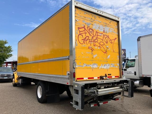 Image of Freightliner Business Class M2 106 equipment image 3