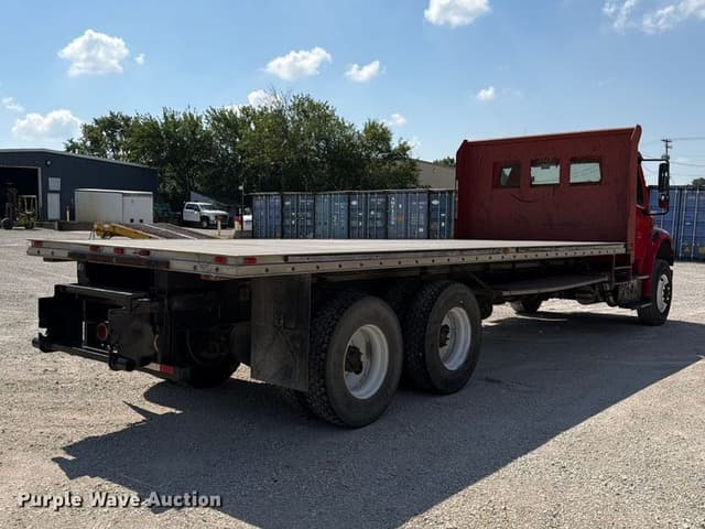 Image of Freightliner Business Class M2 equipment image 4