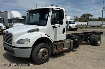 Main image Freightliner Business Class M2