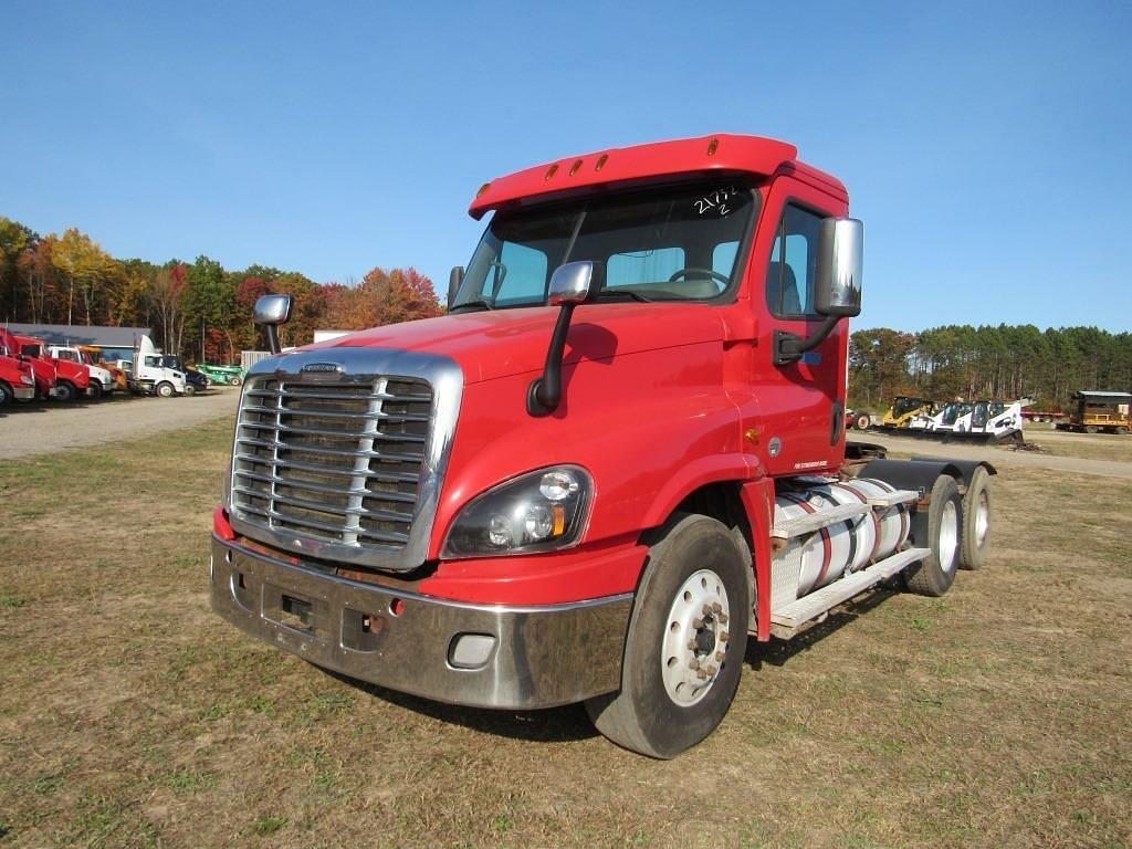 Image of Freightliner Cascadia 125 Primary image