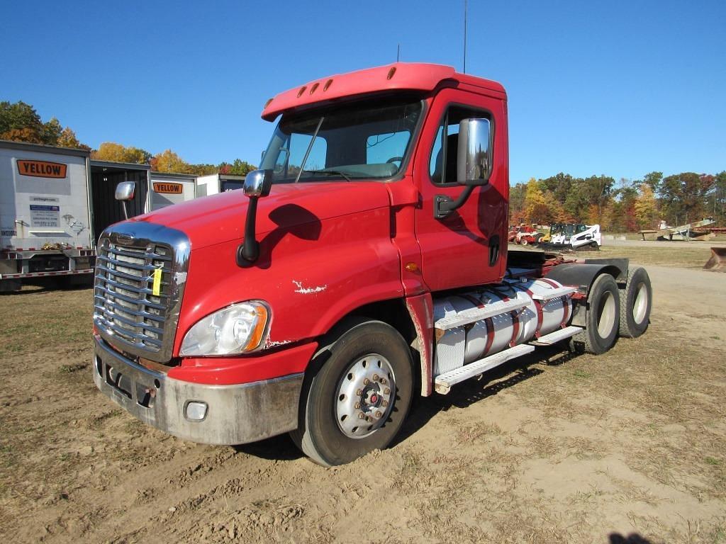 Image of Freightliner Cascadia 125 Primary image