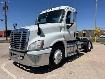 Main image Freightliner Cascadia 125