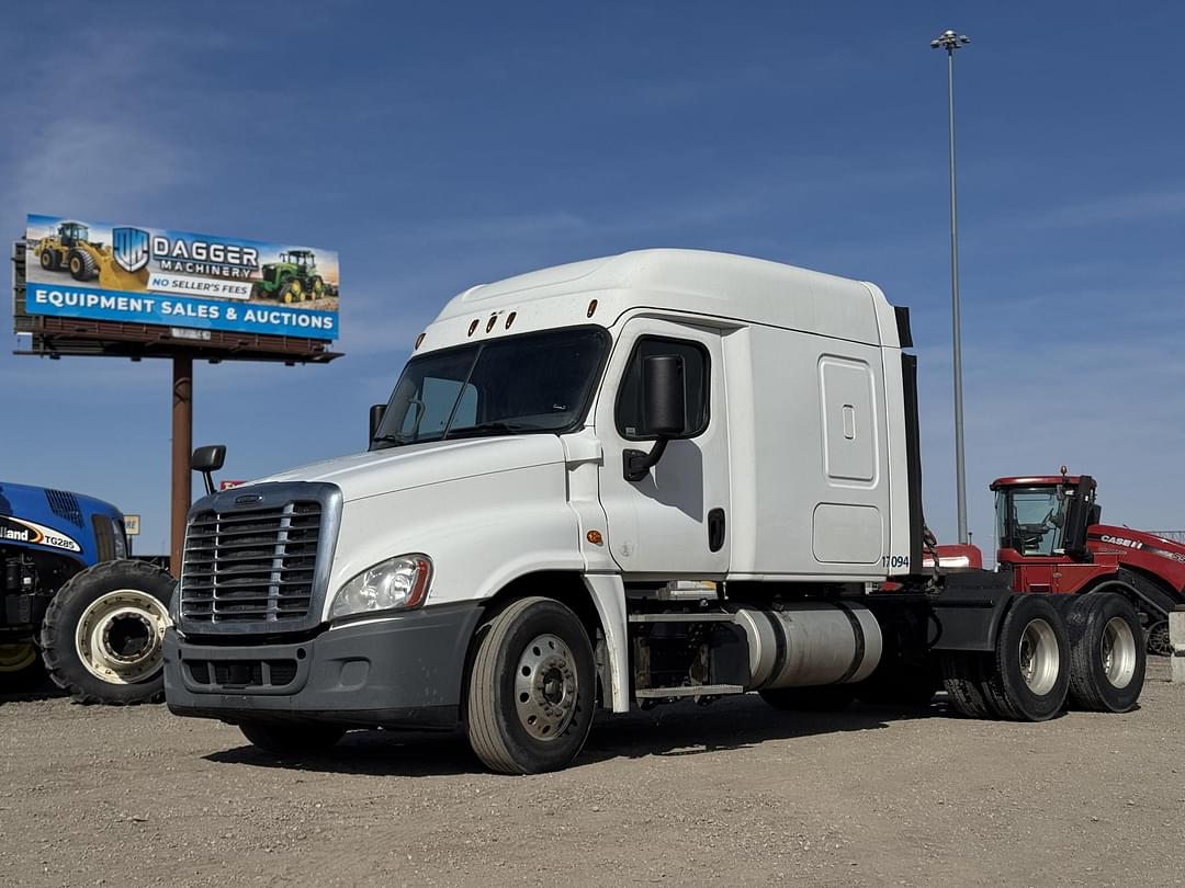 Image of Freightliner Cascadia 125 Primary image