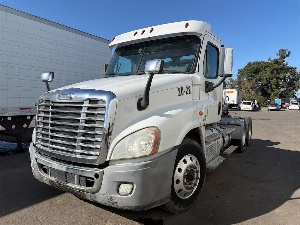2017 Freightliner Cascadia 125 Equipment Image0