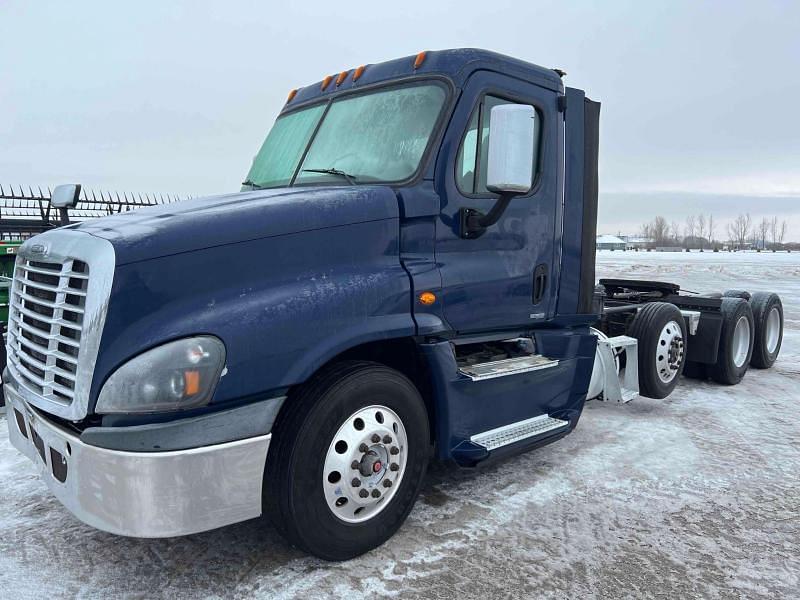 Image of Freightliner Cascadia 125 Primary image