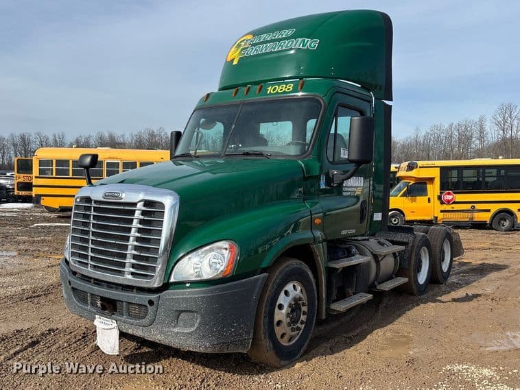 Image of Freightliner Cascadia 125 Primary image