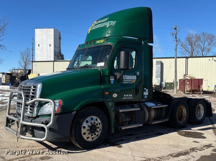 Image of Freightliner Cascadia 125 Primary image