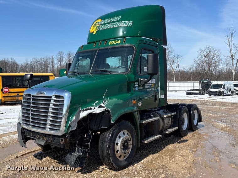 Image of Freightliner Cascadia 125 Primary image