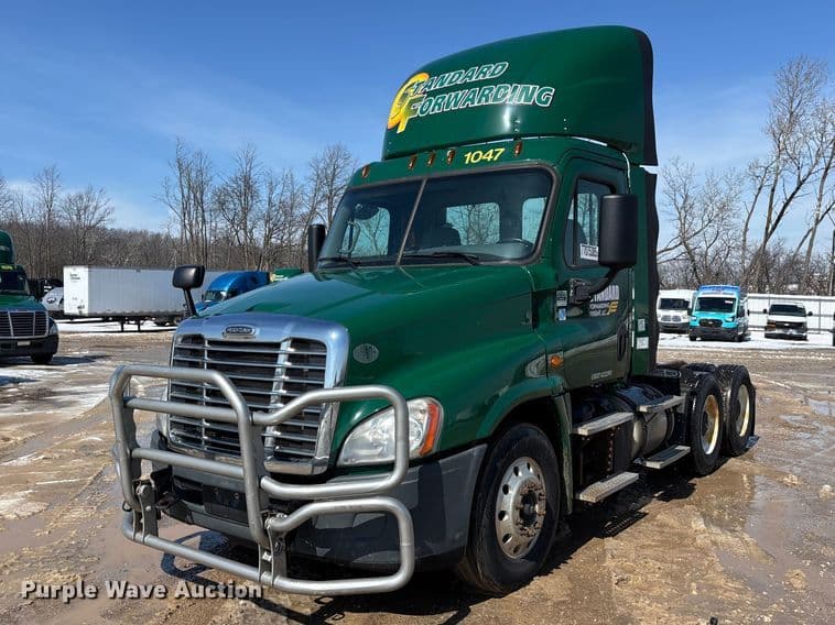 Image of Freightliner Cascadia 125 Primary image