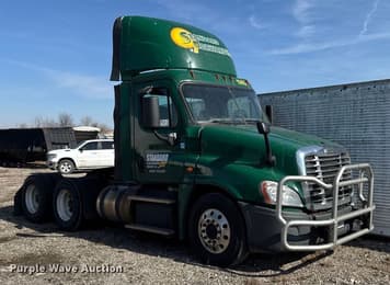 Main image Freightliner Cascadia 125