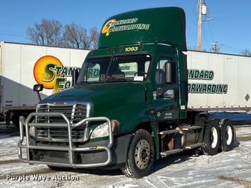 Main image Freightliner Cascadia 125