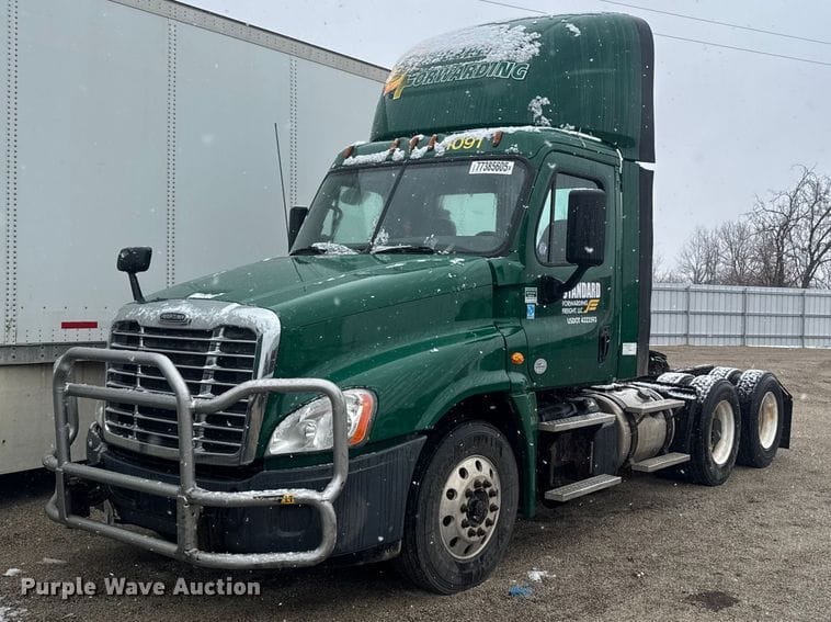 2017 Freightliner Cascadia 125 Equipment Image0
