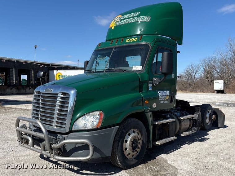 Image of Freightliner Cascadia 125 Primary image
