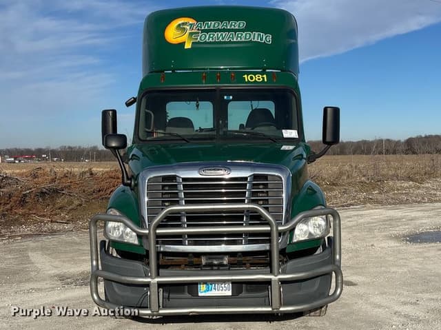 Image of Freightliner Cascadia 125 equipment image 1