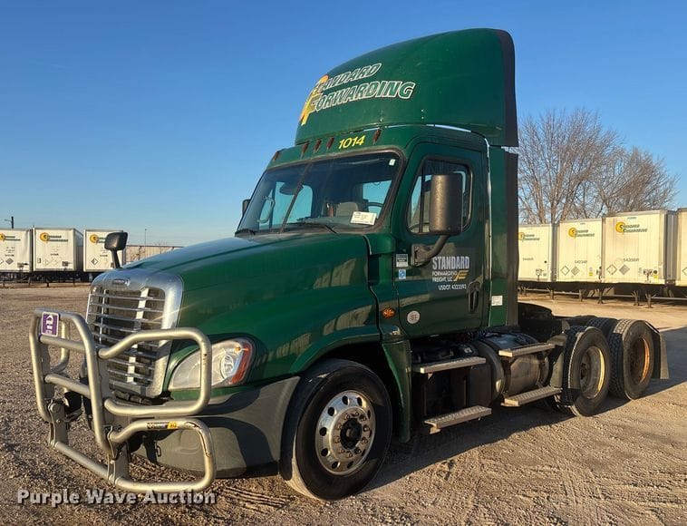 2017 Freightliner Cascadia 125 Equipment Image0