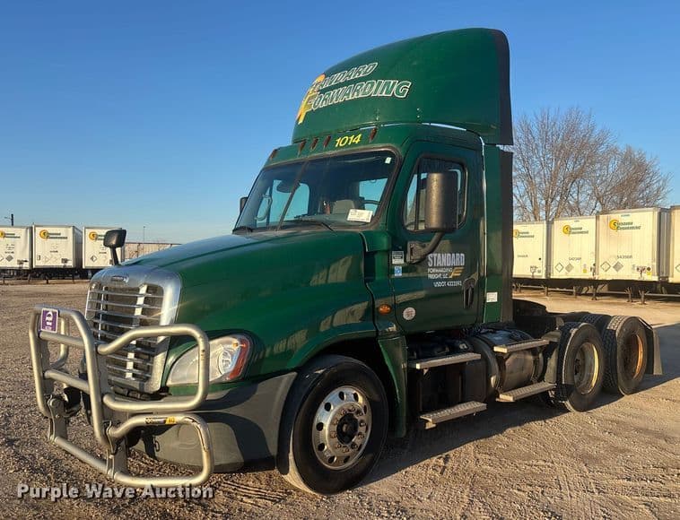 Image of Freightliner Cascadia 125 Primary image
