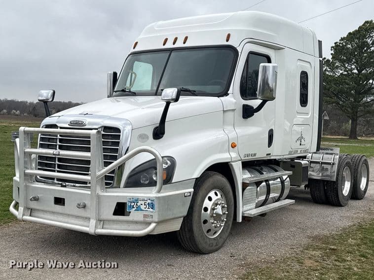 Image of Freightliner Cascadia 125 Primary image