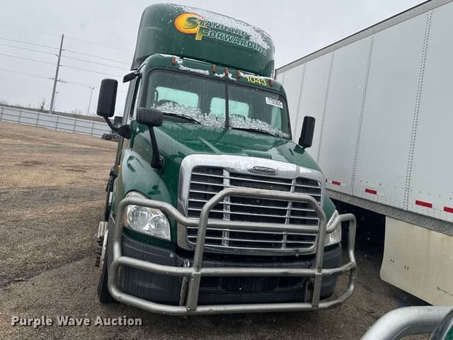 Image of Freightliner Cascadia 125 equipment image 1