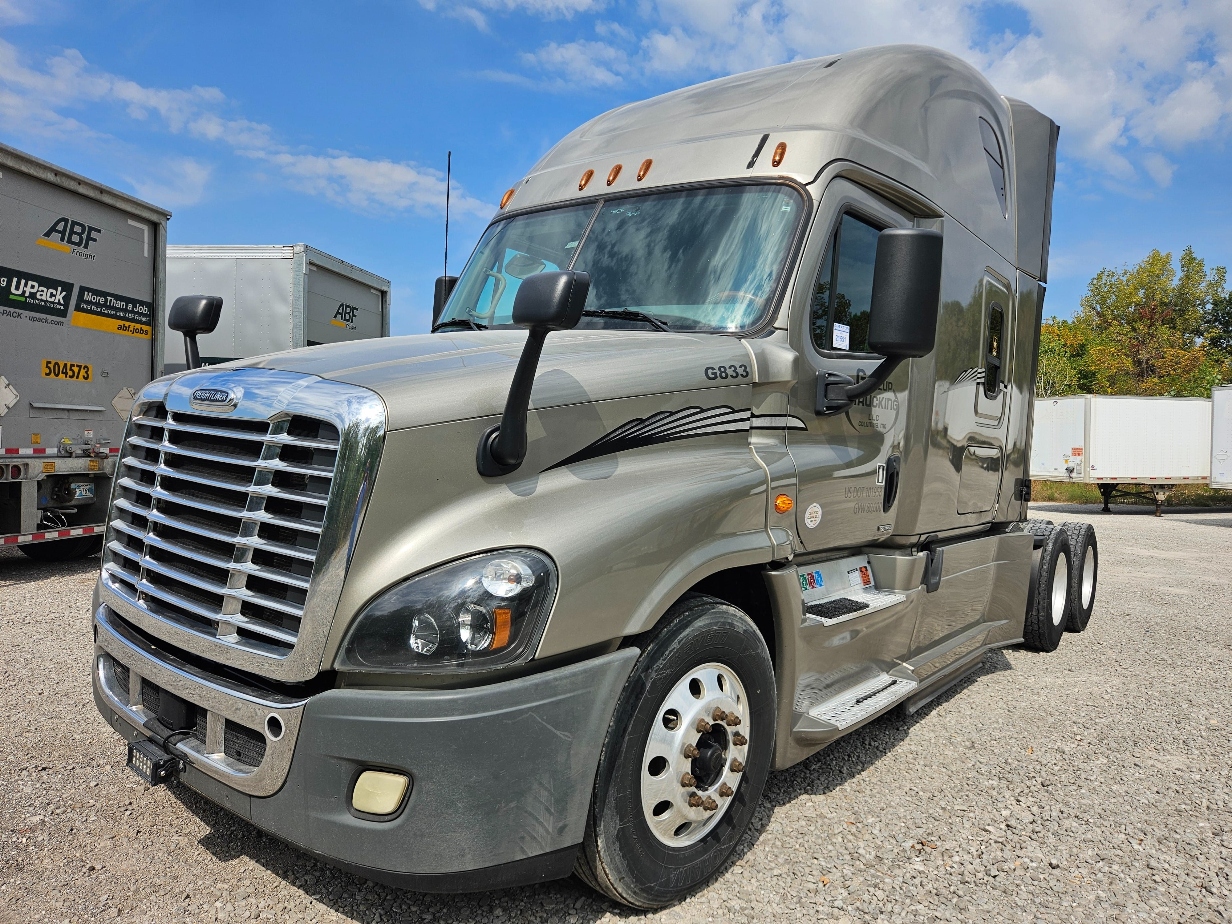 2017 Freightliner Cascadia 125 Equipment Image0