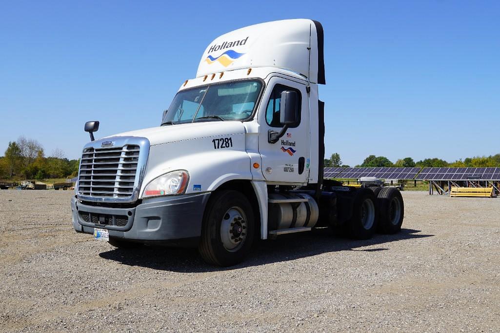 Image of Freightliner Cascadia 125 Primary image