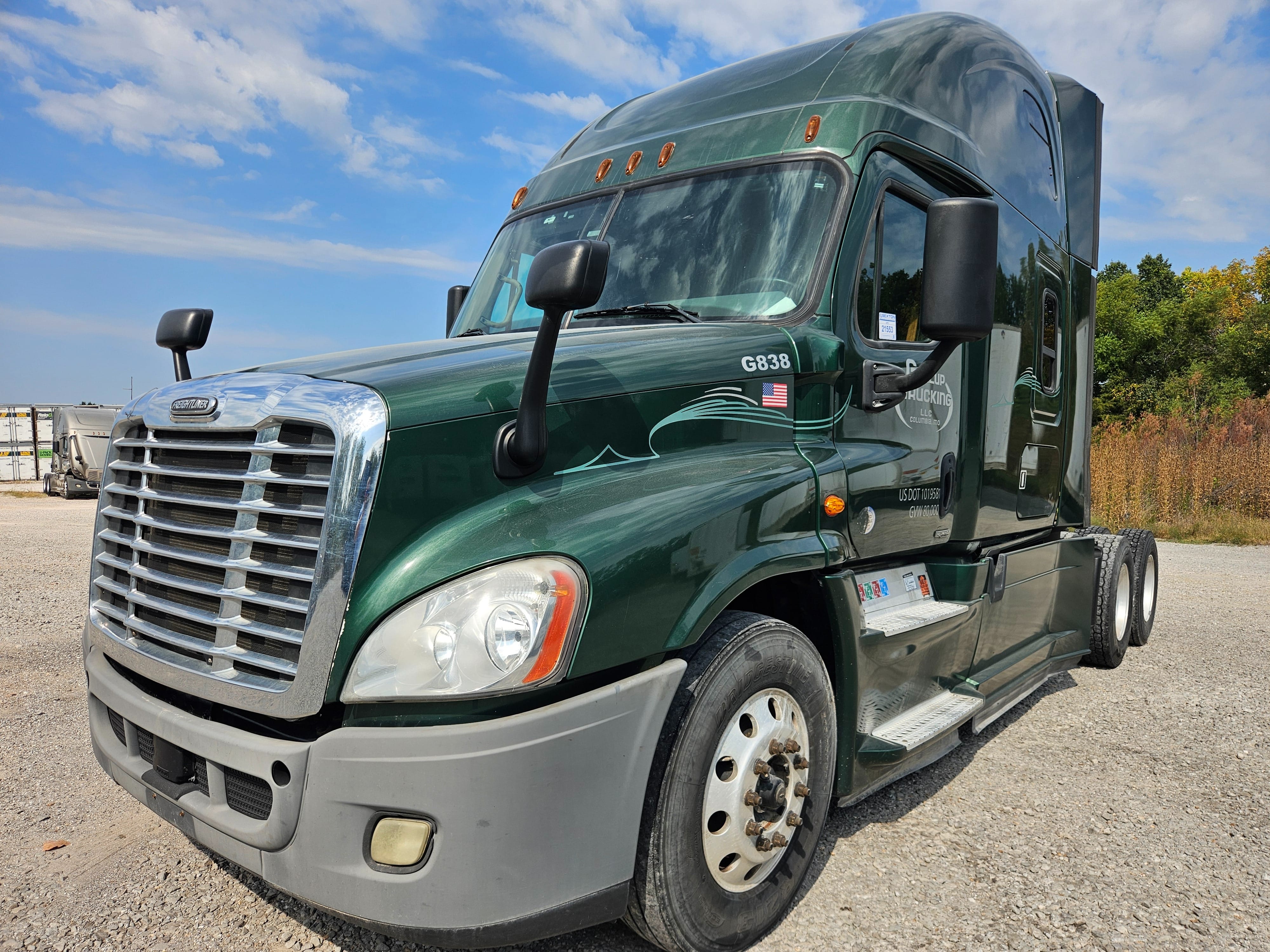 2017 Freightliner Cascadia 125 Equipment Image0