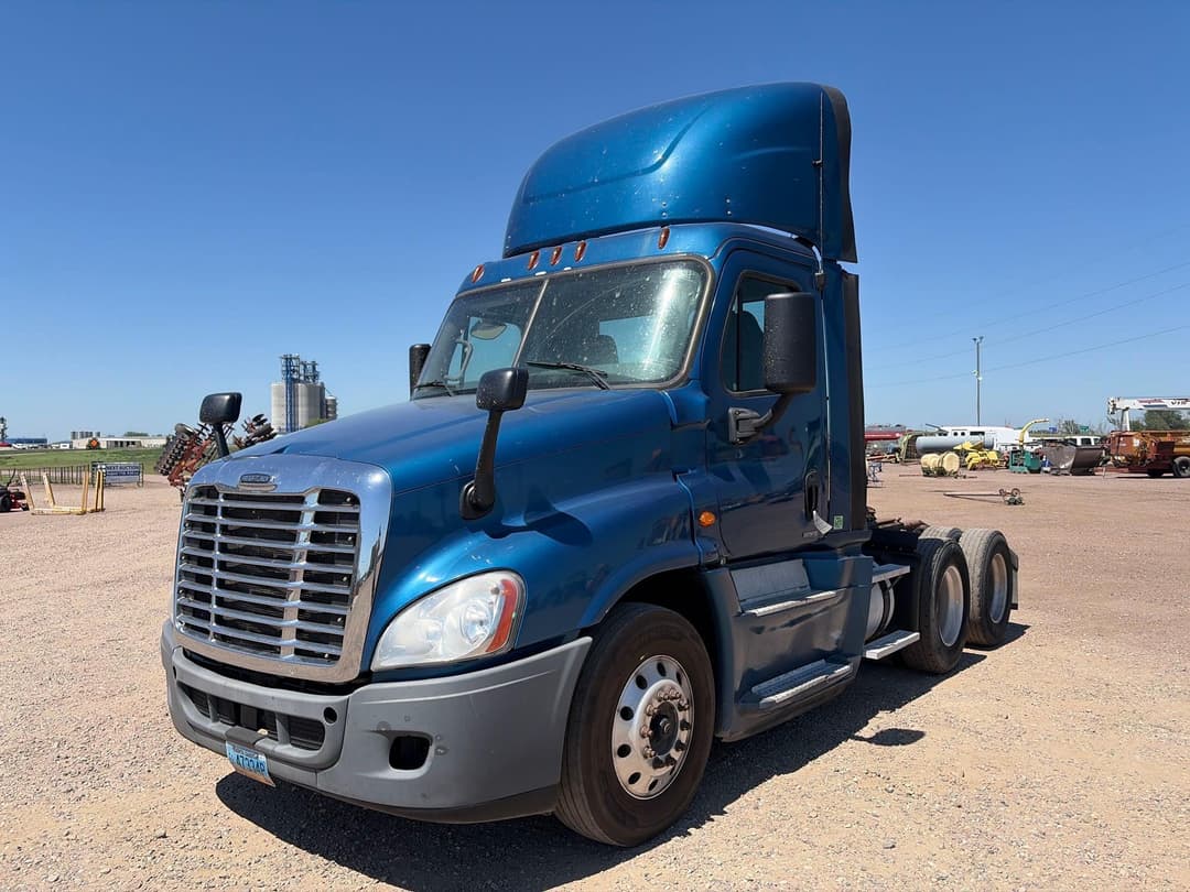 Image of Freightliner Cascadia 125 Primary image