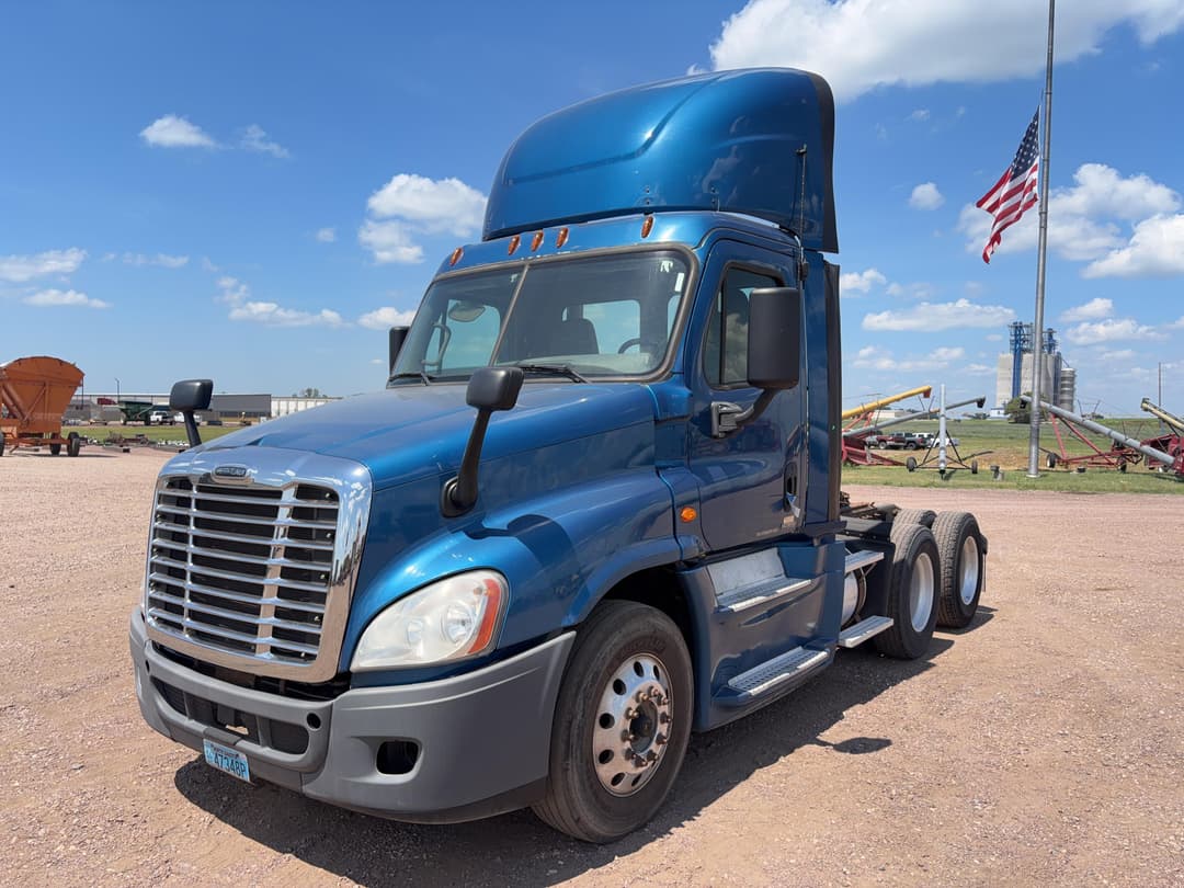 Image of Freightliner Cascadia 125 Primary image