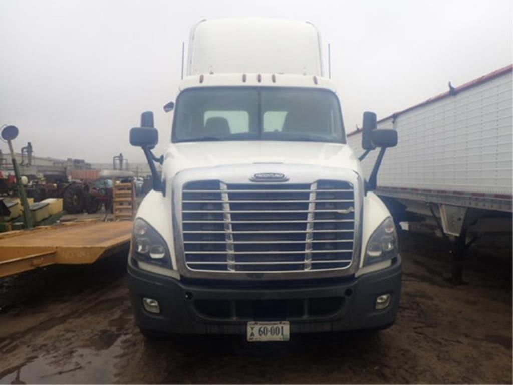 Image of Freightliner Cascadia Primary image