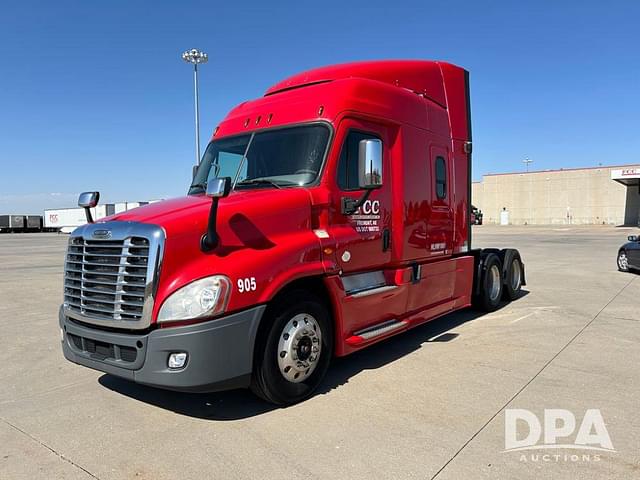 Image of Freightliner Cascadia equipment image 1