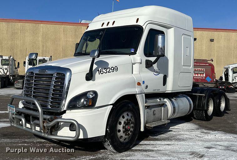 Image of Freightliner Cascadia Primary image