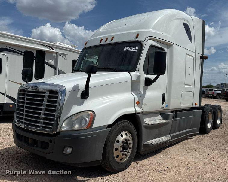 Image of Freightliner Cascadia Primary image