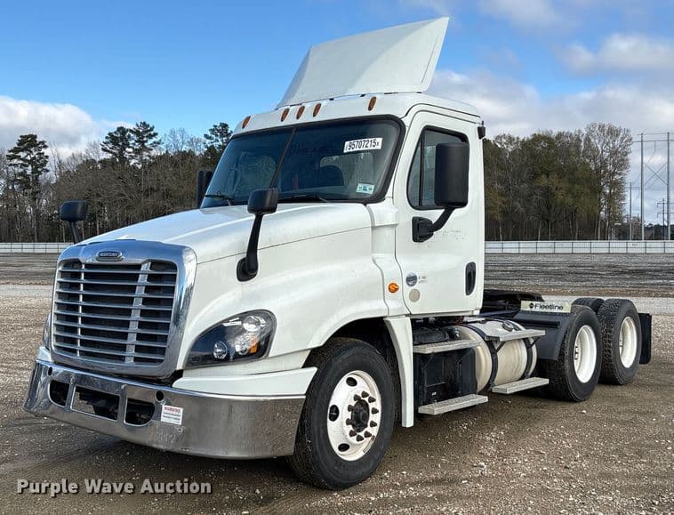 Image of Freightliner Cascadia Primary image
