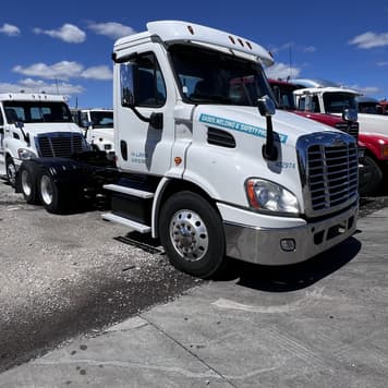 Main image Freightliner Cascadia