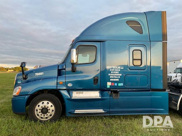 Image of Freightliner Cascadia Primary image