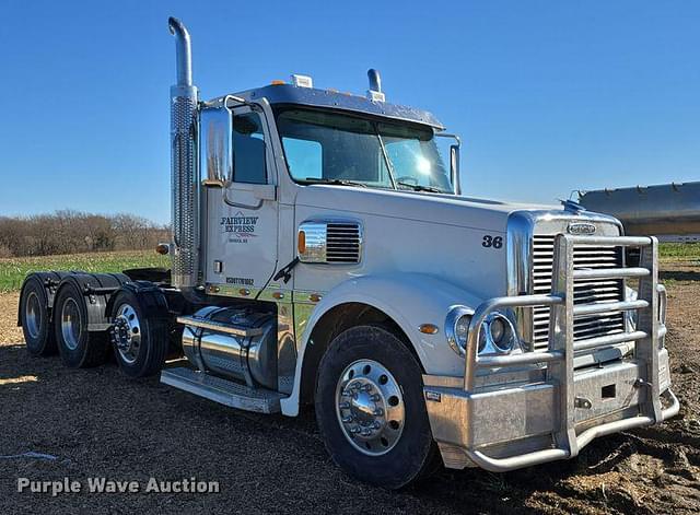 Image of Freightliner Coronado 132 equipment image 2