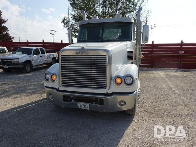 Image of Freightliner Coronado equipment image 3