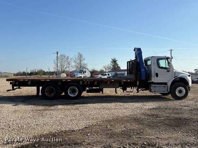 Image of Freightliner Business Class M2 equipment image 4